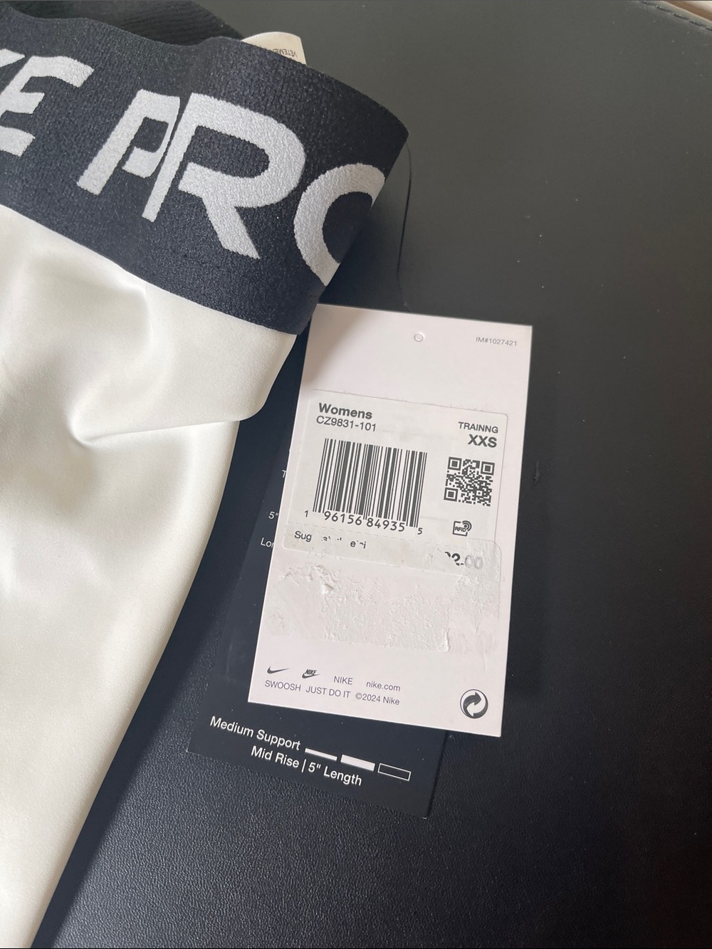 Nike White Bike Shorts with Black Nike Pro Waistband - Picture 8 of 10